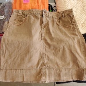 GAP tan Jean skirt